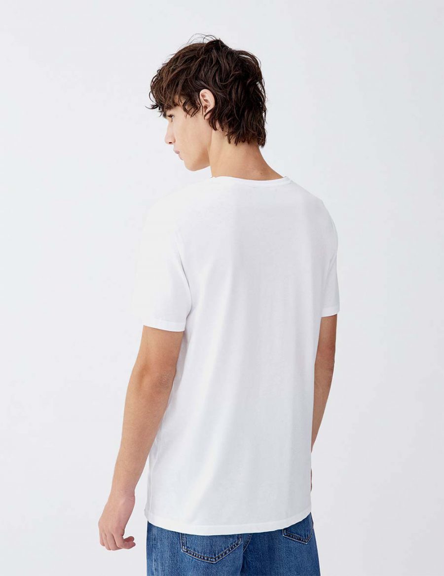 T-shirt with flocked skull